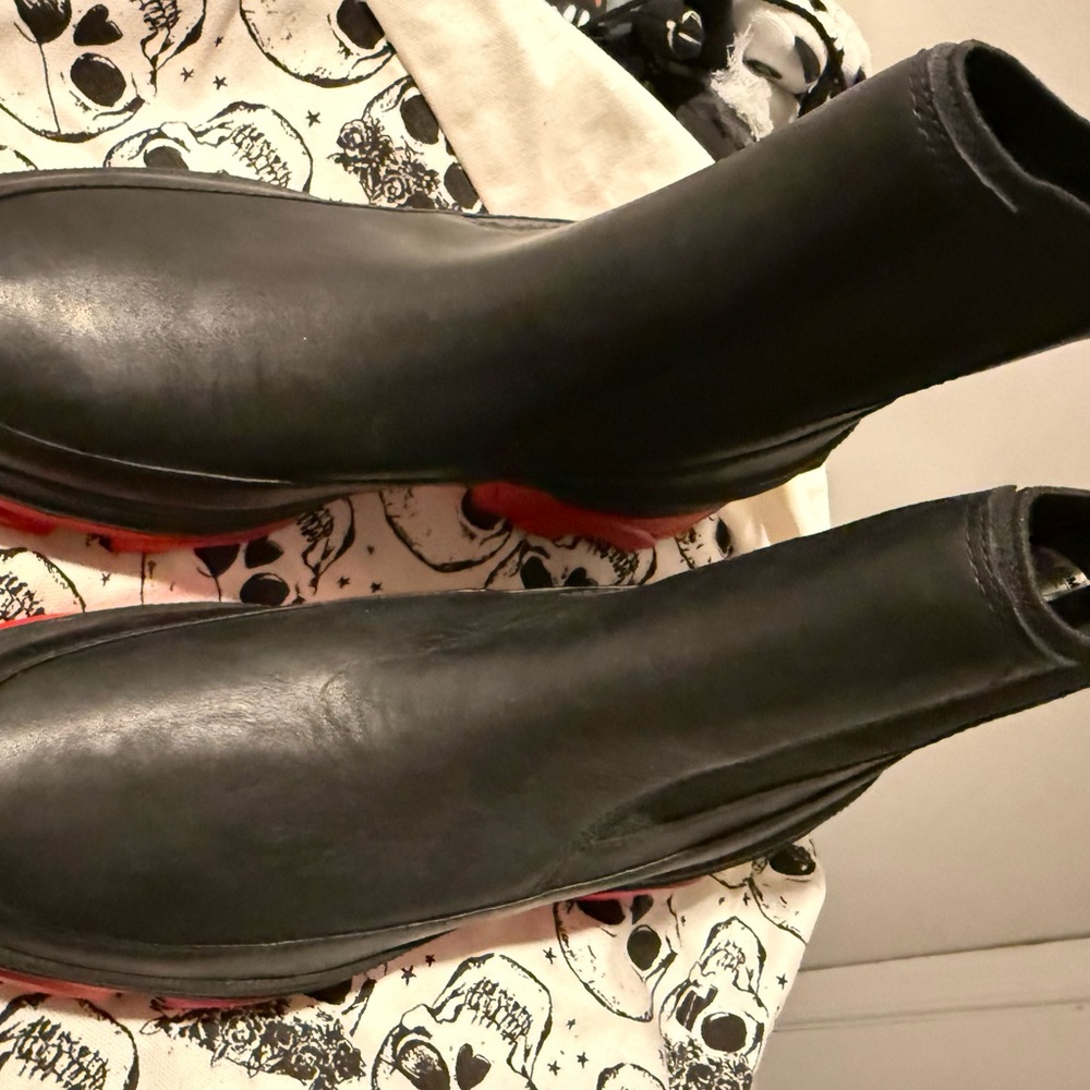 Brex Leather Chelsea Ankle Boot. Winter, waterproof, tag still on show. No box. - Picture 4 of 5